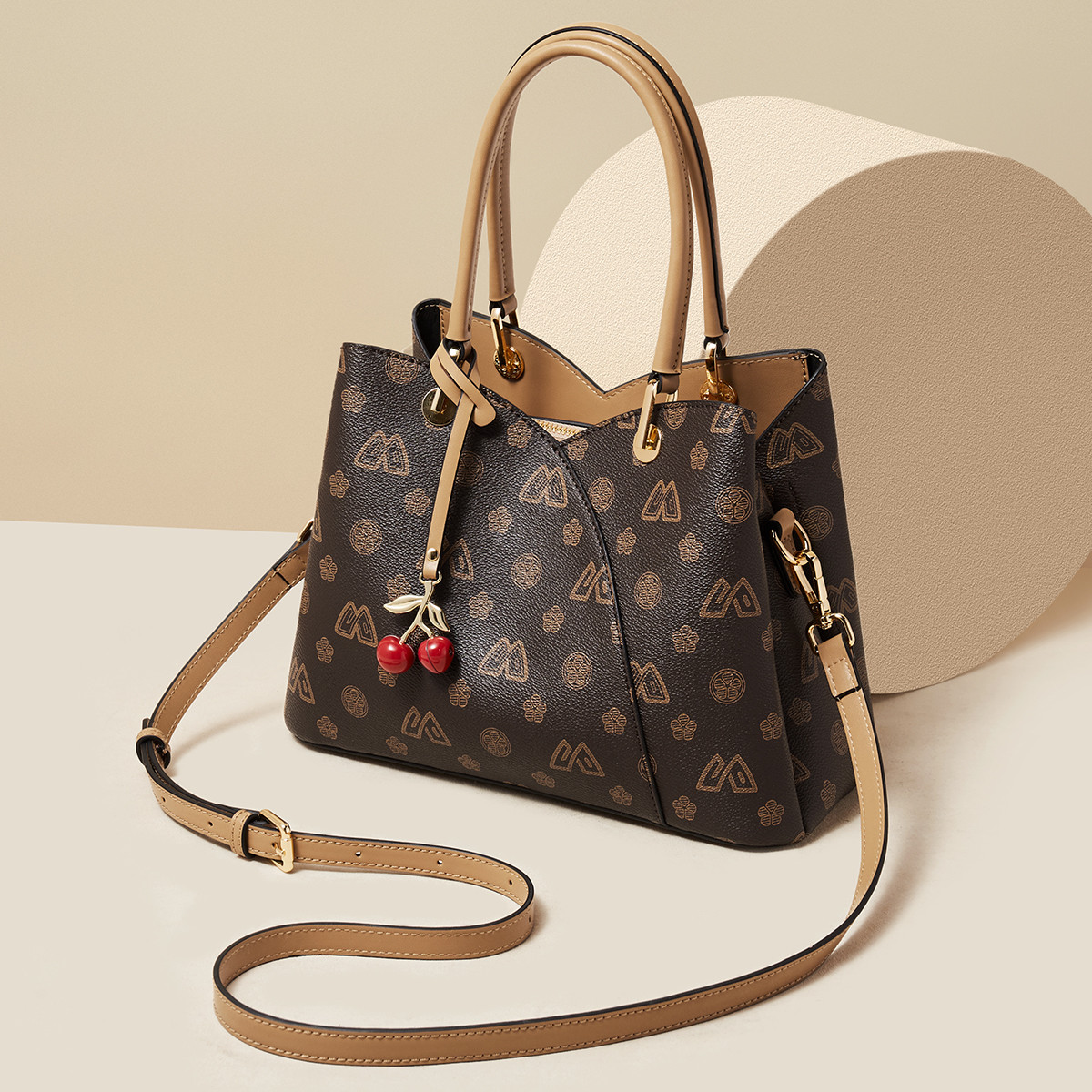 Tote Bag Leather Monogram - Bolsa de Ombro Feminina SAFIYA em